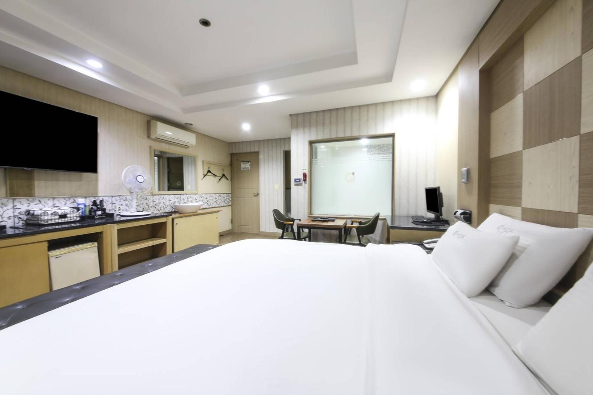 Q5 Hotel Busan Songdo Экстерьер фото